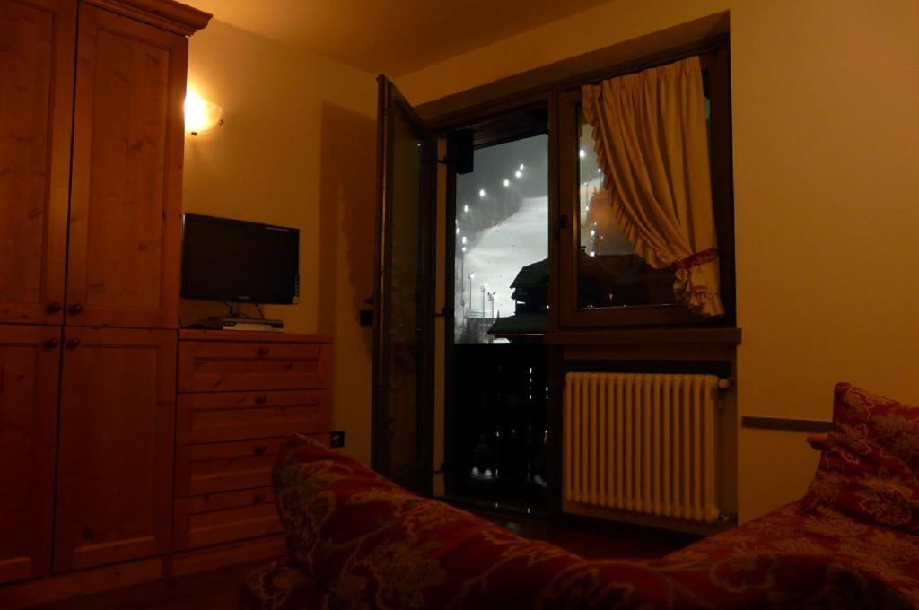 Rta Torre Del Brenta Aparthotel Мадона ди Кампильо Екстериор снимка